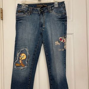 Disney capri